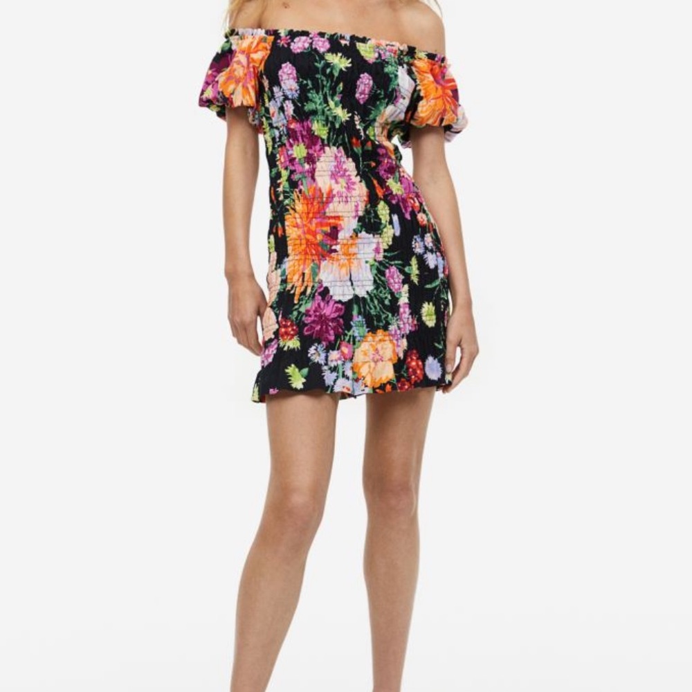 H&M Smocked Floral Off-the-shoulder Dress